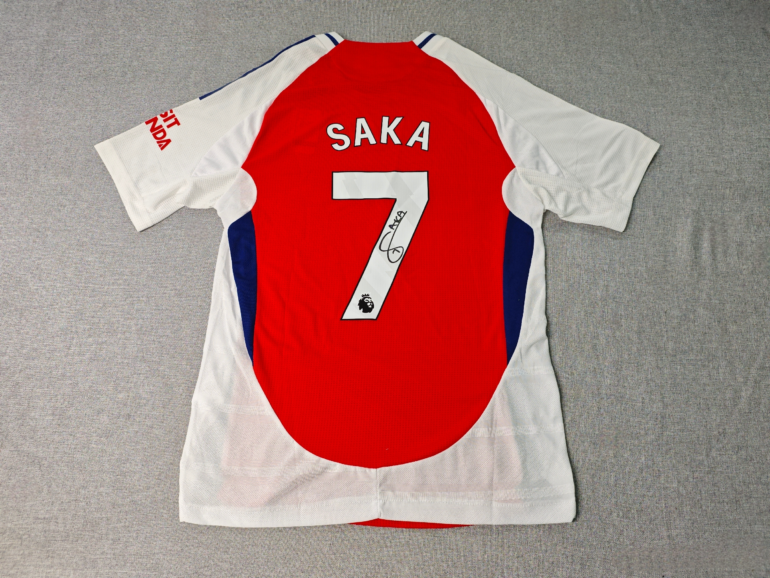 BUKAYO SAKA | ARSENAL 24/25 HOME DISPLAY JERSEY | PRINTED SIGNATURE