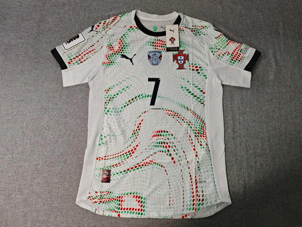 CRISTIANO RONALDO | PORTUGAL 25/26 WC QUAL AWAY DISPLAY JERSEY | PRINTED SIGNATURE