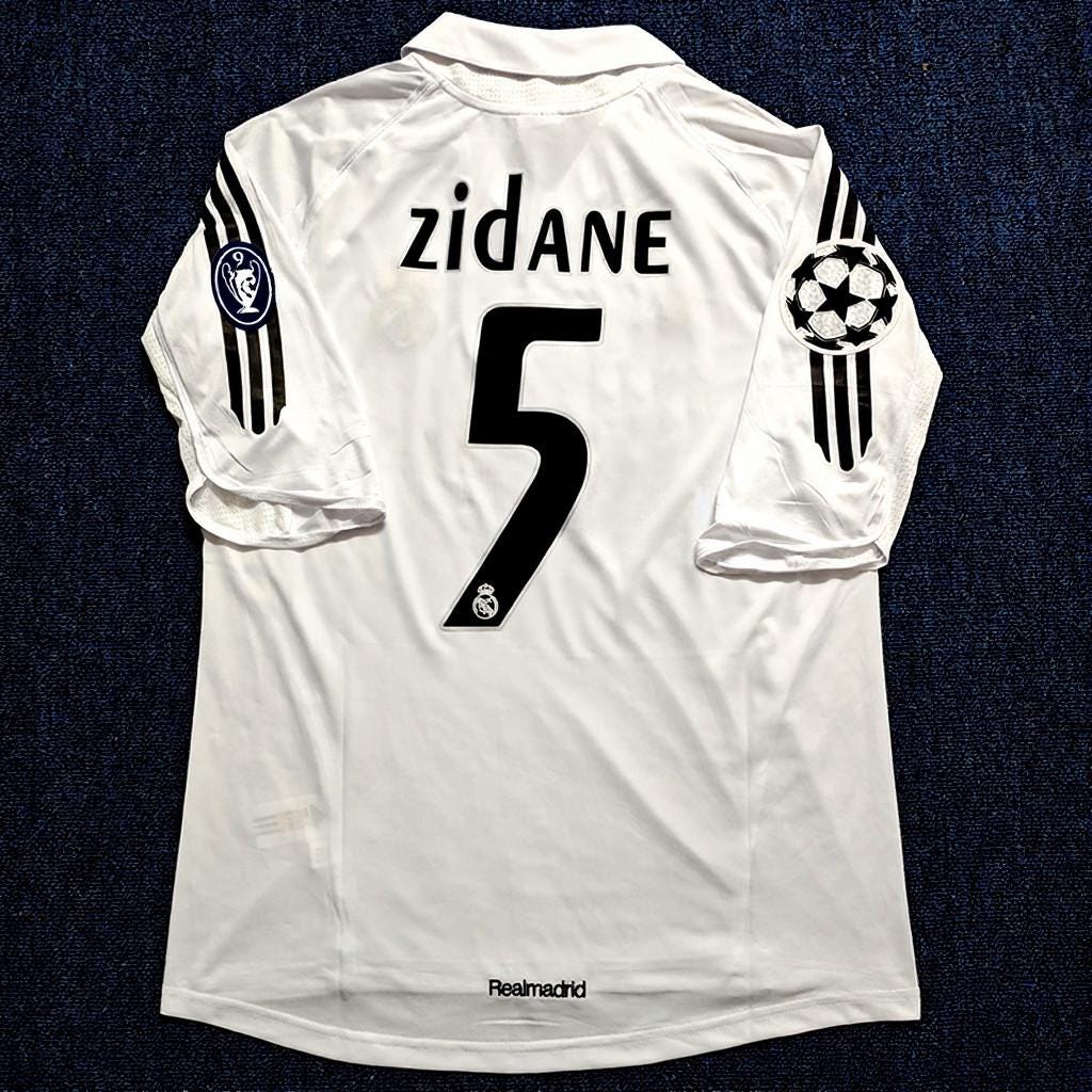Z. Zidane Signed - Real Madrid 05/06 Retro Home Jersey/Shirt - Printed Autograph