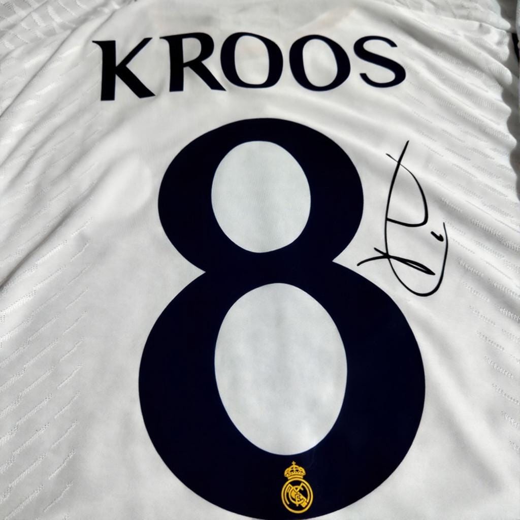 Toni Kroos SIGNED - Real Madrid 23/24 Home Jersey/Shirt - PRINTED AUTOGRAPH