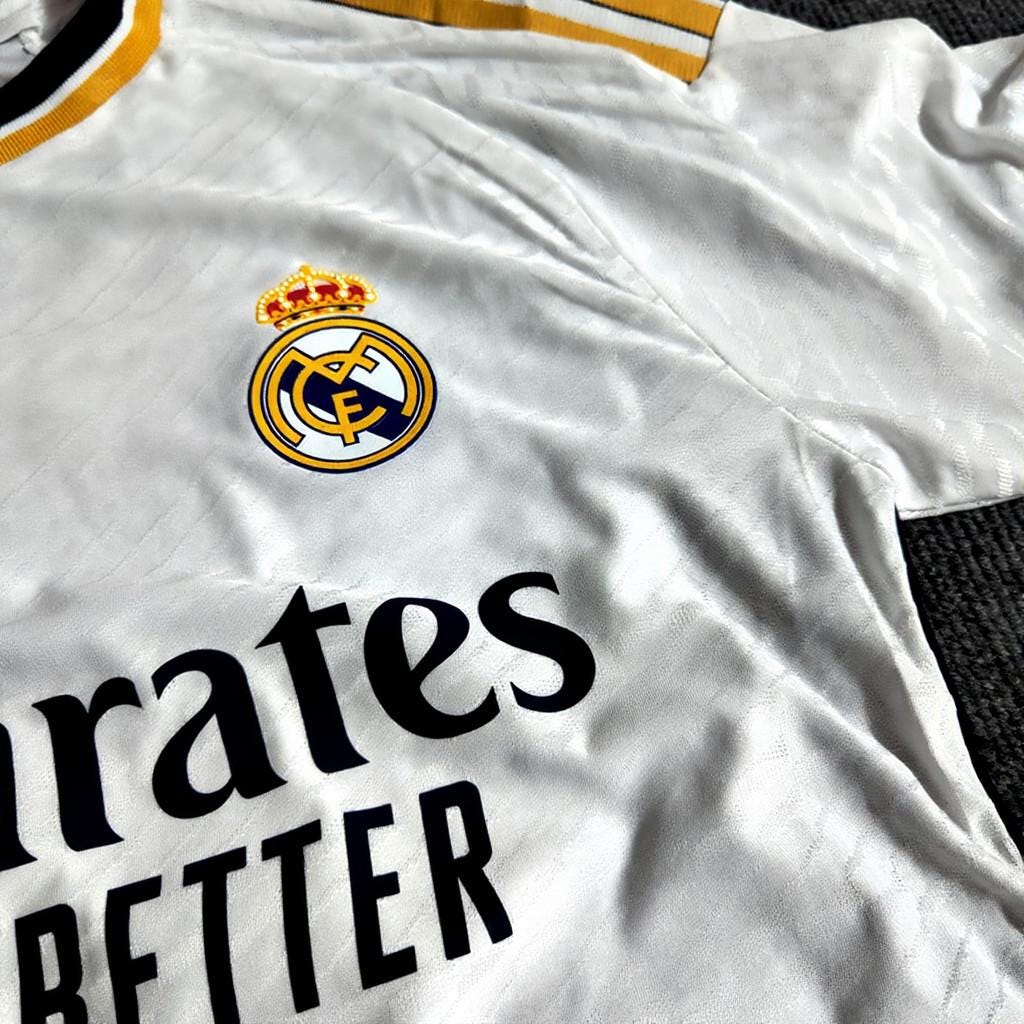 Toni Kroos SIGNED - Real Madrid 23/24 Home Jersey/Shirt - PRINTED AUTOGRAPH