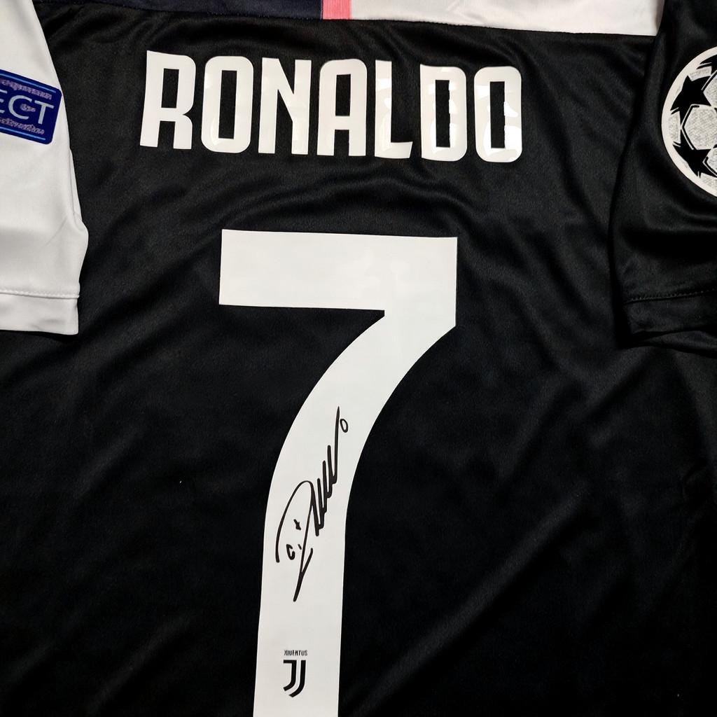 Cristiano Ronaldo SIGNED - Juventus 19/20 Home Jersey/Shirt - PRINTED AUTOGRAPH