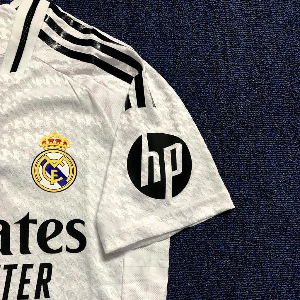 Luka Modrić SIGNED - Real Madrid 24/25 Home Jersey/Shirt - PRINTED AUTOGRAPH