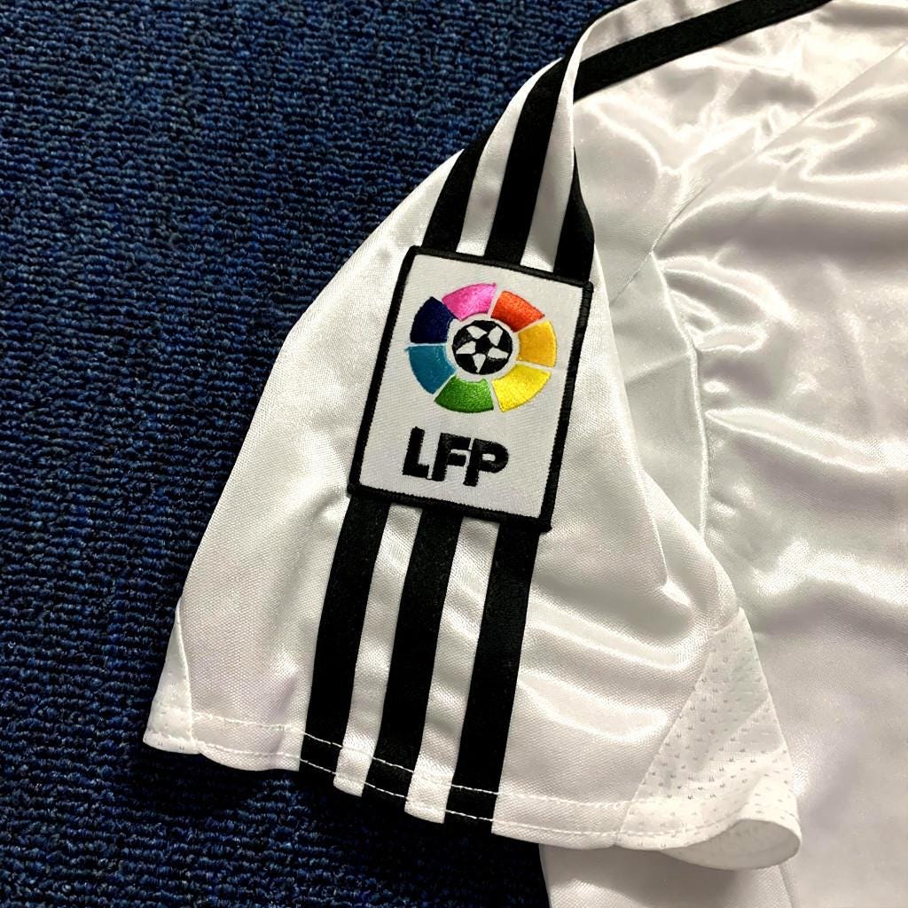 Z. Zidane Signed - Real Madrid 04/05 Retro Home Jersey/Shirt - Printed Autograph