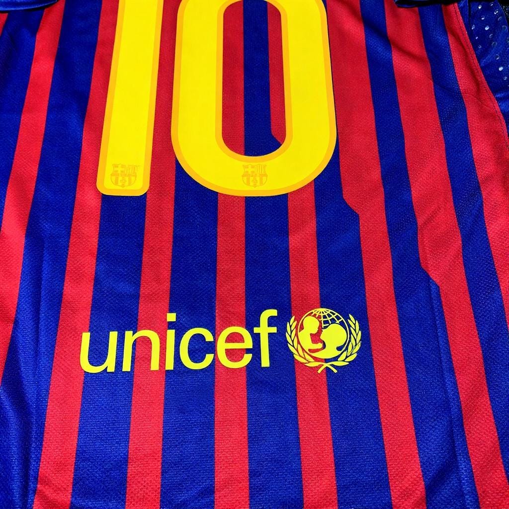 Lionel Messi SIGNED - Barcelona 11/12 Home Jersey/Shirt - PRINTED AUTOGRAPH