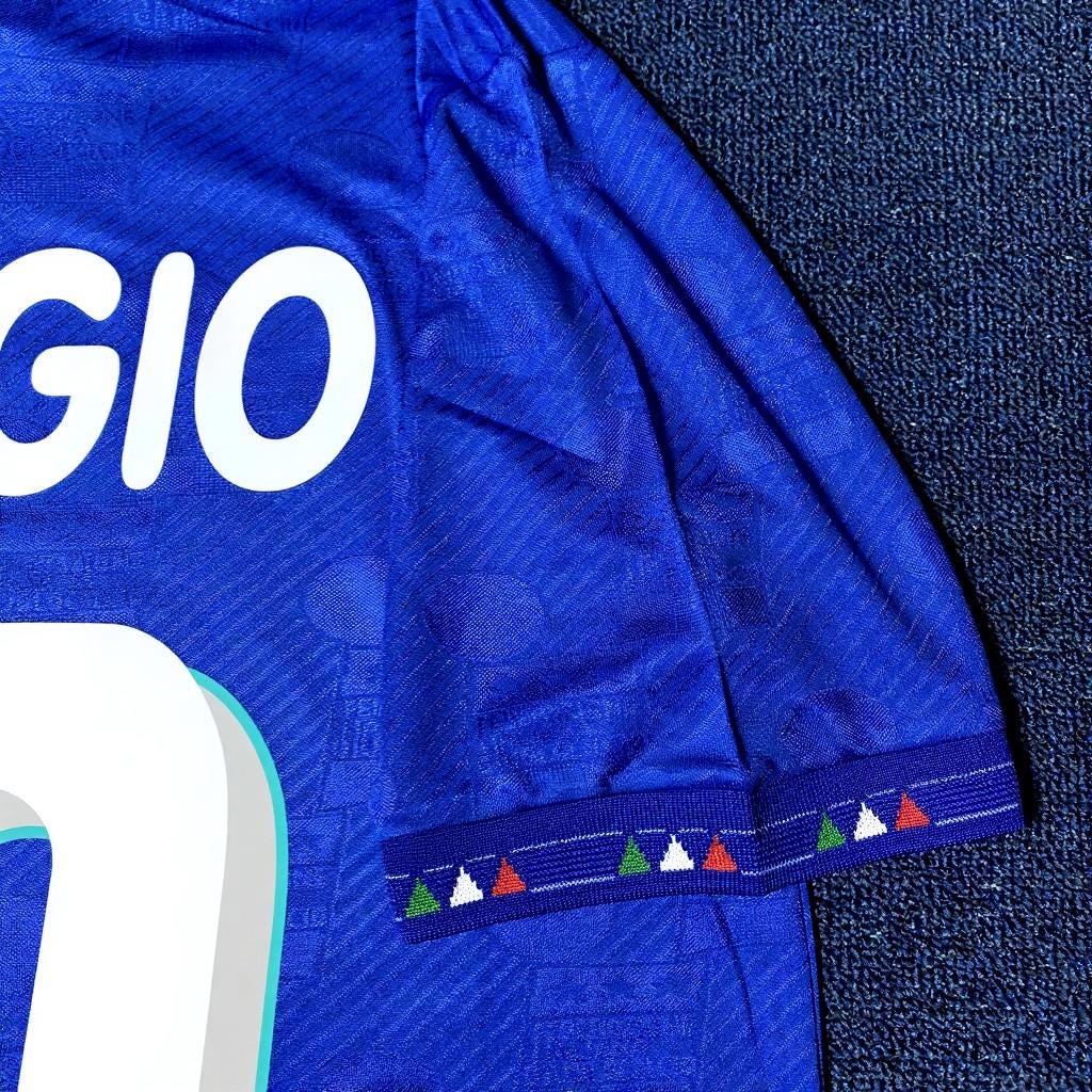 Roberto Baggio SIGNED - Italy 1994 Home Jersey/Shirt - PRINTED AUTOGRAPH