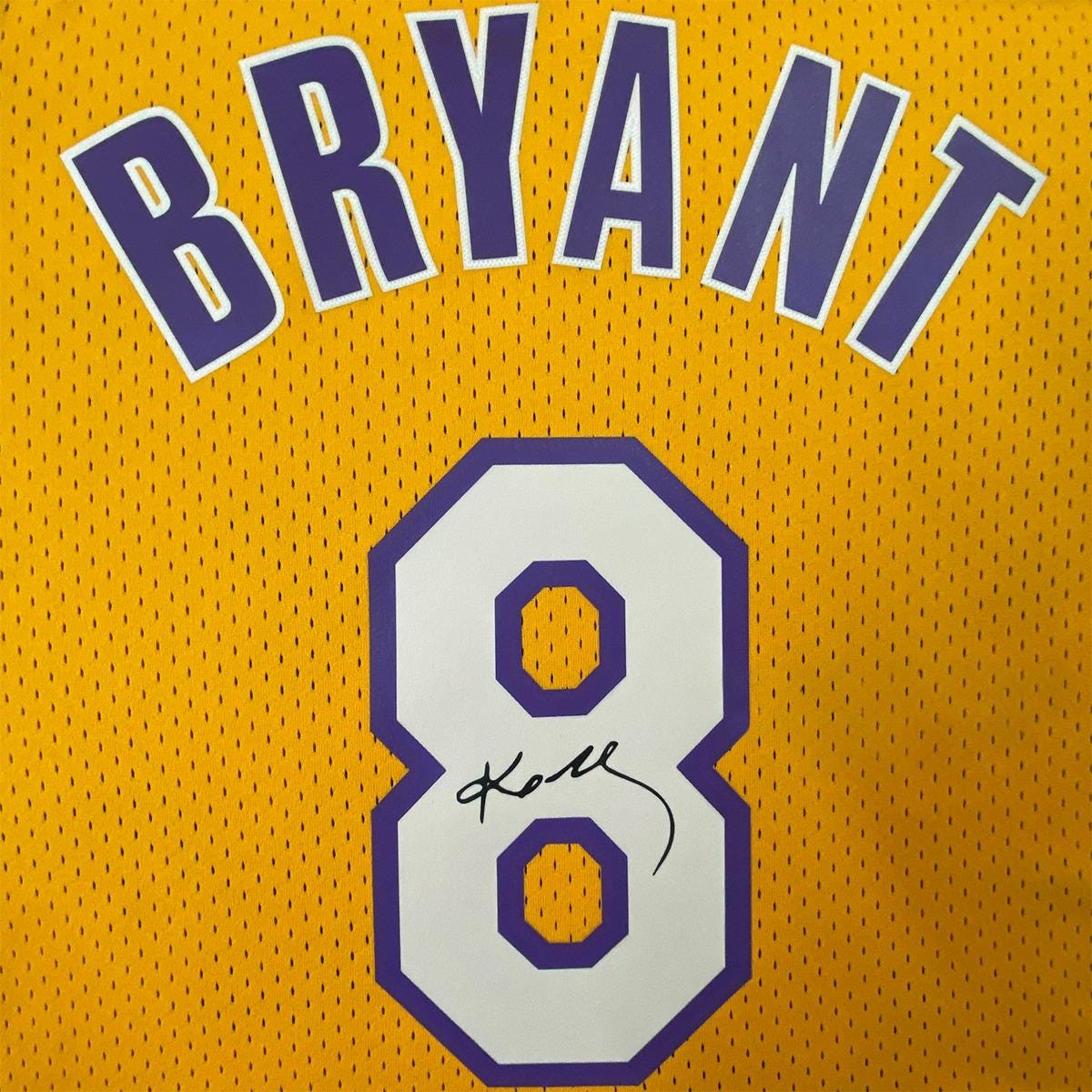Kobe Bryant SIGNED - La. Lakers 00/01 Home Jersey/Shirt - PRINTED AUTOGRAPH