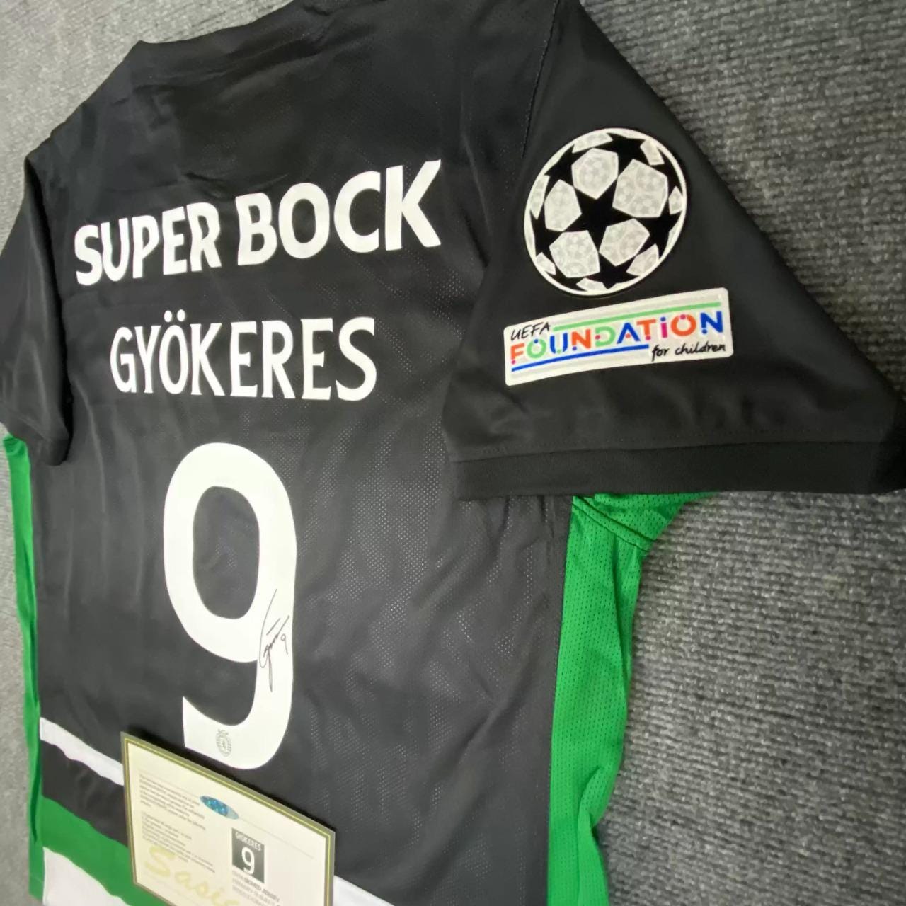 Viktor Gyökeres SIGNED - Sporting Lisbon 24/25 Home Jersey/Shirt - PRINTED AUTOGRAPH