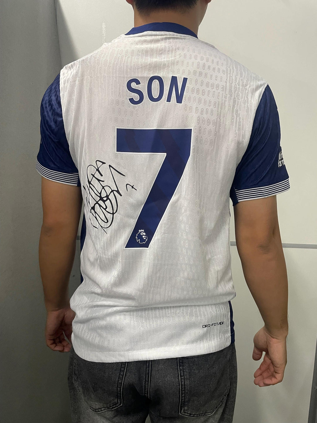 Heung-Min Son Signed - Tottenham H. 24/25 Home Jersey/Shirt - Printed Autograph