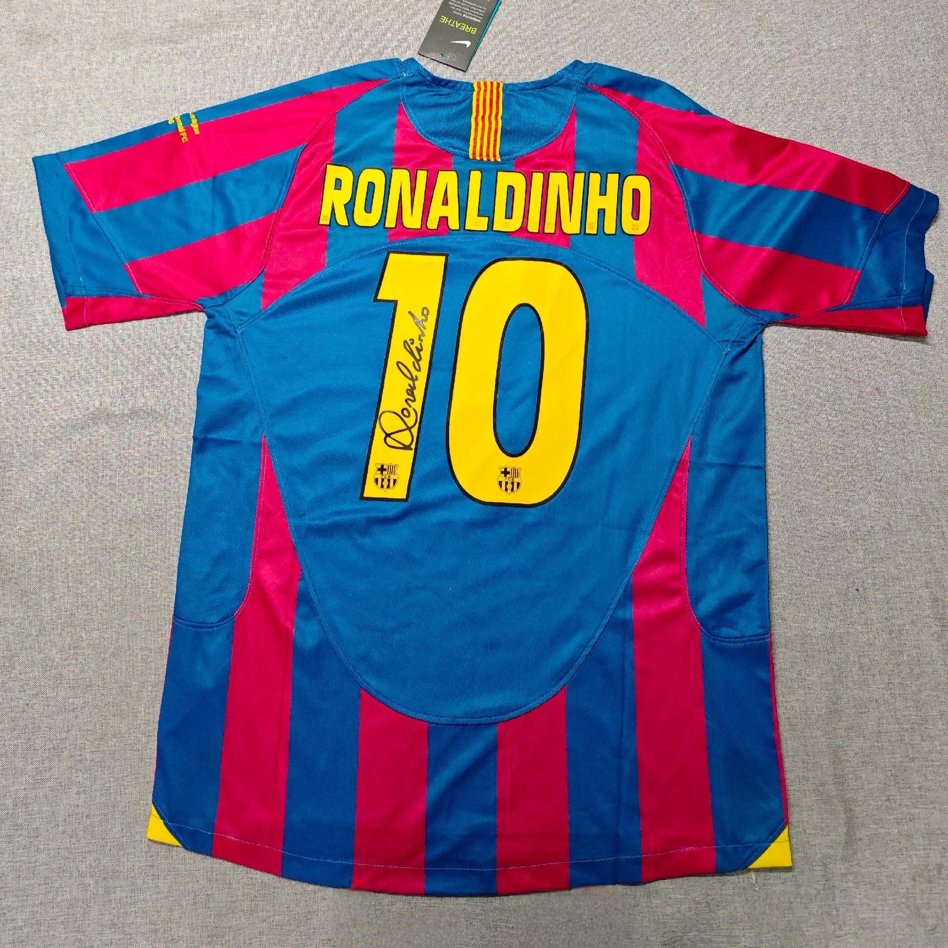 Ronaldinho SIGNED - Barcelona 05/06 Retro Home Jersey/Shirt - PRINTED AUTOGRAPH