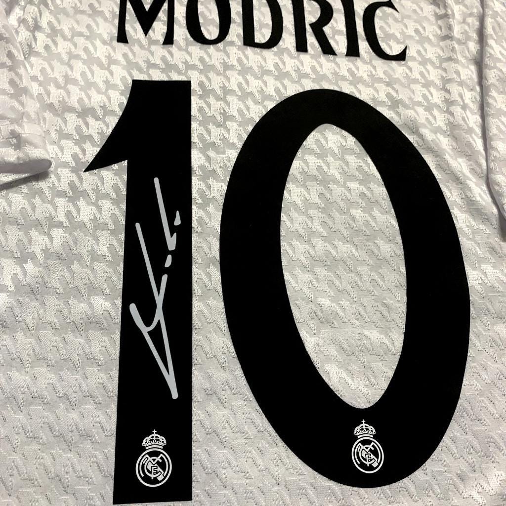 Luka Modrić SIGNED - Real Madrid 24/25 Home Jersey/Shirt - PRINTED AUTOGRAPH