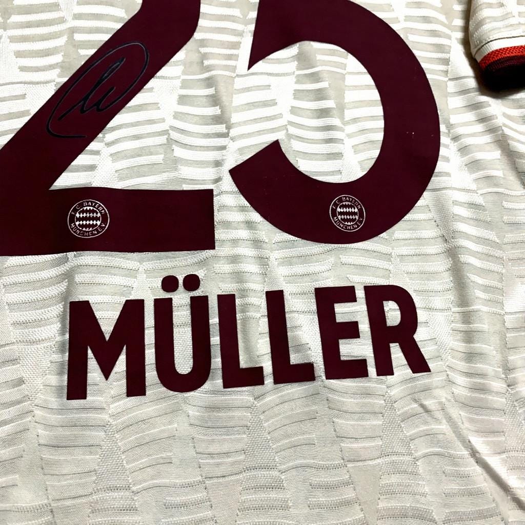 Thomas Müller SIGNED - Bayern Munic 24/25 Third Jersey/Shirt - PRINTED AUTOGRAPH