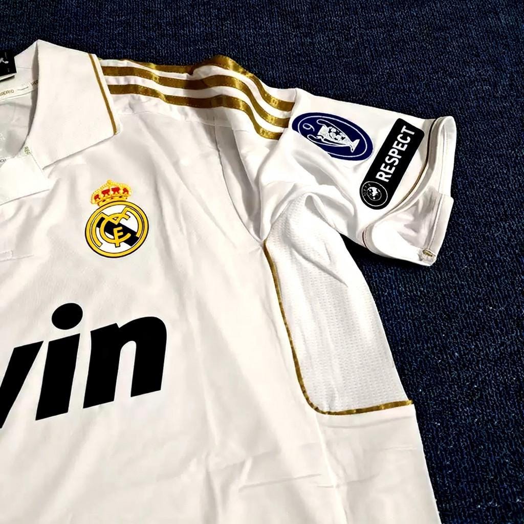 Karim Benzema SIGNED - Real Madrid 11/12 Home Jersey/Shirt - PRINTED AUTOGRAPH