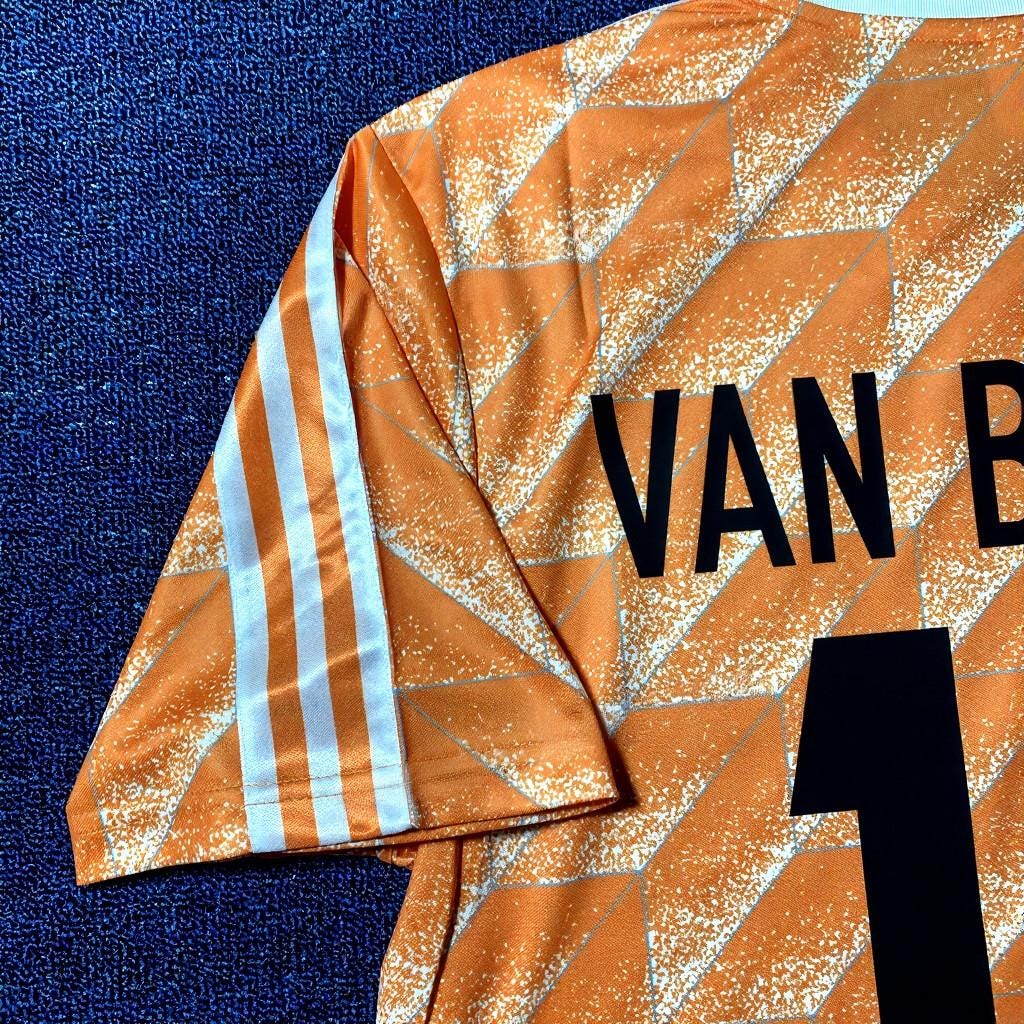 Marco Van Basten SIGNED - Netherlands 1988 Home Jersey/Shirt - PRINTED AUTOGRAPH