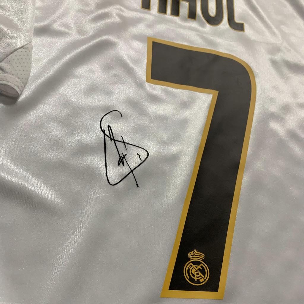 Raúl G. Signed - Real Madrid 04/05 Retro Home Jersey/Shirt - Printed Autograph