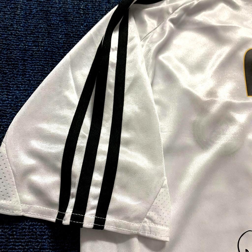 Raúl G. Signed - Real Madrid 04/05 Retro Home Jersey/Shirt - Printed Autograph