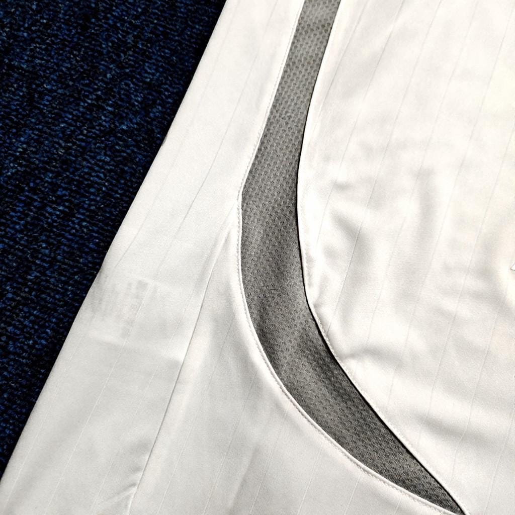 Zinedine Zidane SIGNED - Real Madrid 06/07 Home Jersey/Shirt - PRINTED AUTOGRAPH