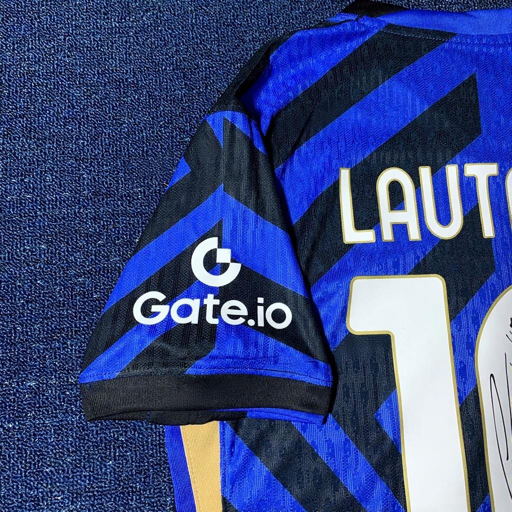 Lautaro M. Signed - Inter Milan 24/25 Home Jersey/Shirt - Printed Autograph