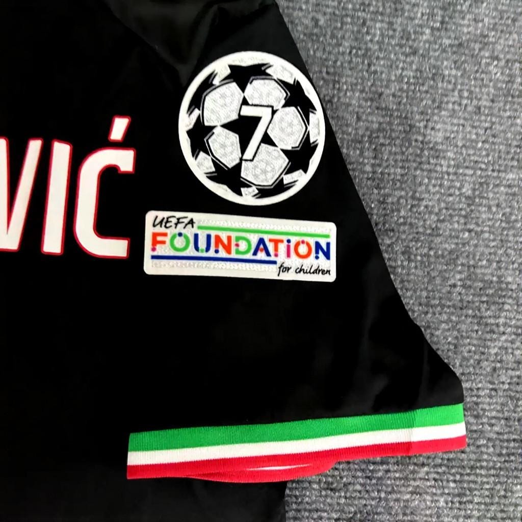 Zlatan Ibrahimović Signed - Ac Milan 22/23 Home Jersey/Shirt - Printed Autograph