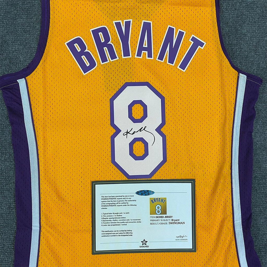 Kobe Bryant SIGNED - La. Lakers 00/01 Home Jersey/Shirt - PRINTED AUTOGRAPH