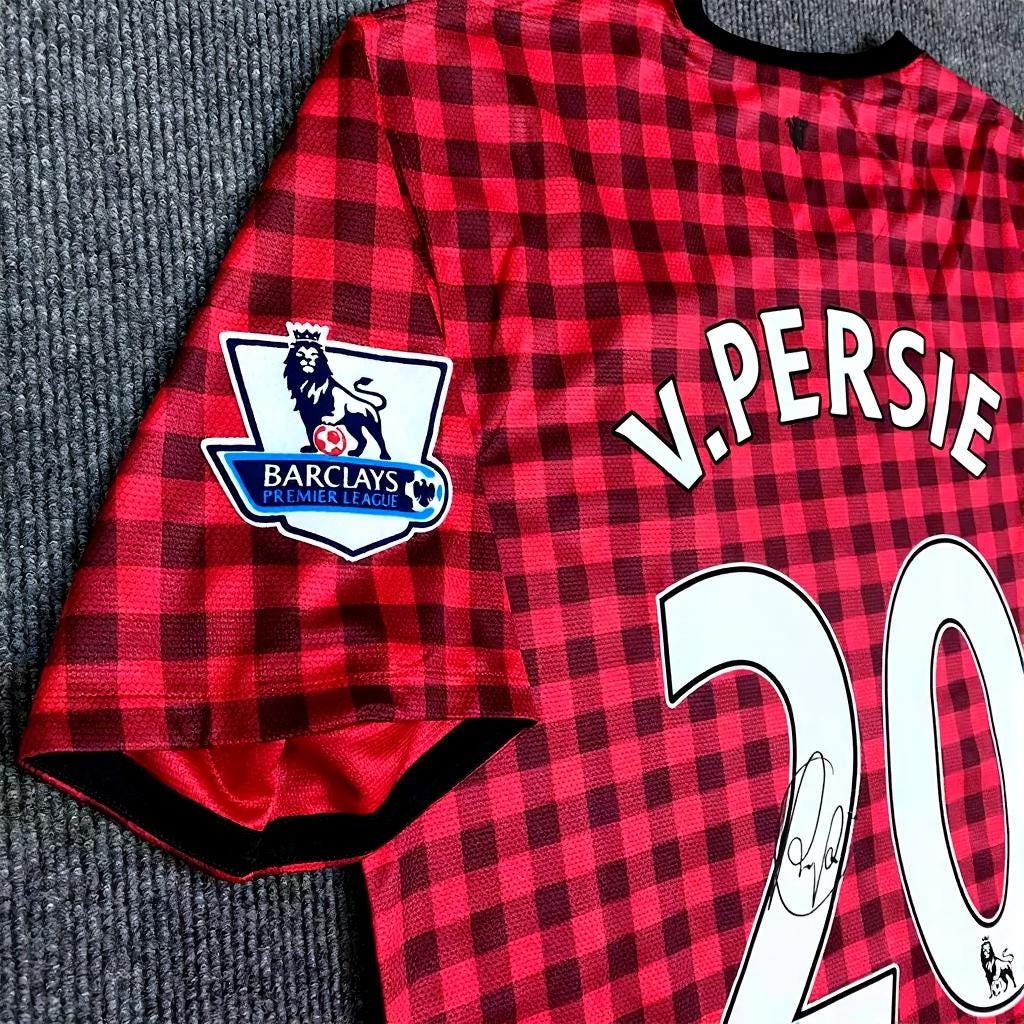 Rv. Persie SIGNED - Manchester Un. 12/13 Home Jersey/Shirt - PRINTED AUTOGRAPH