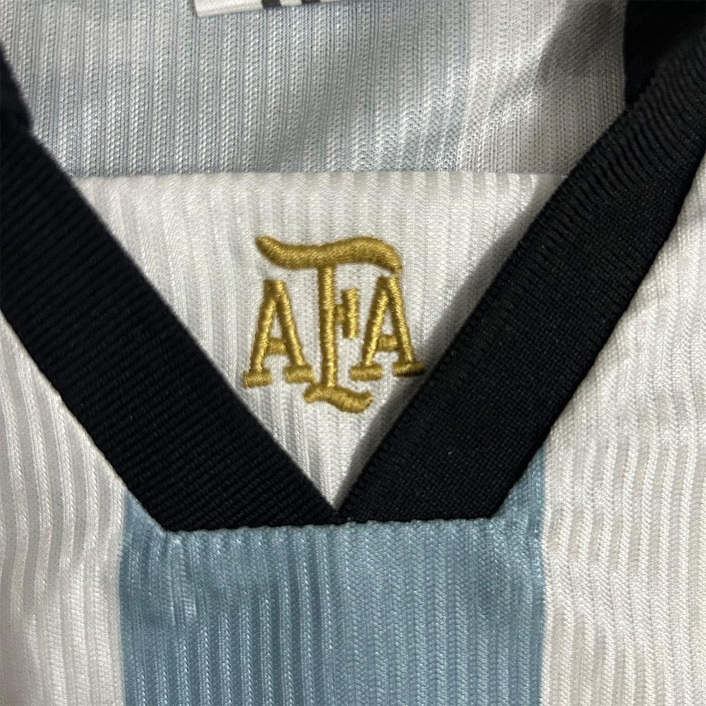 Gabriel Batistuta SIGNED - Argentina 1998 Home Jersey/Shirt - PRINTED AUTOGRAPH