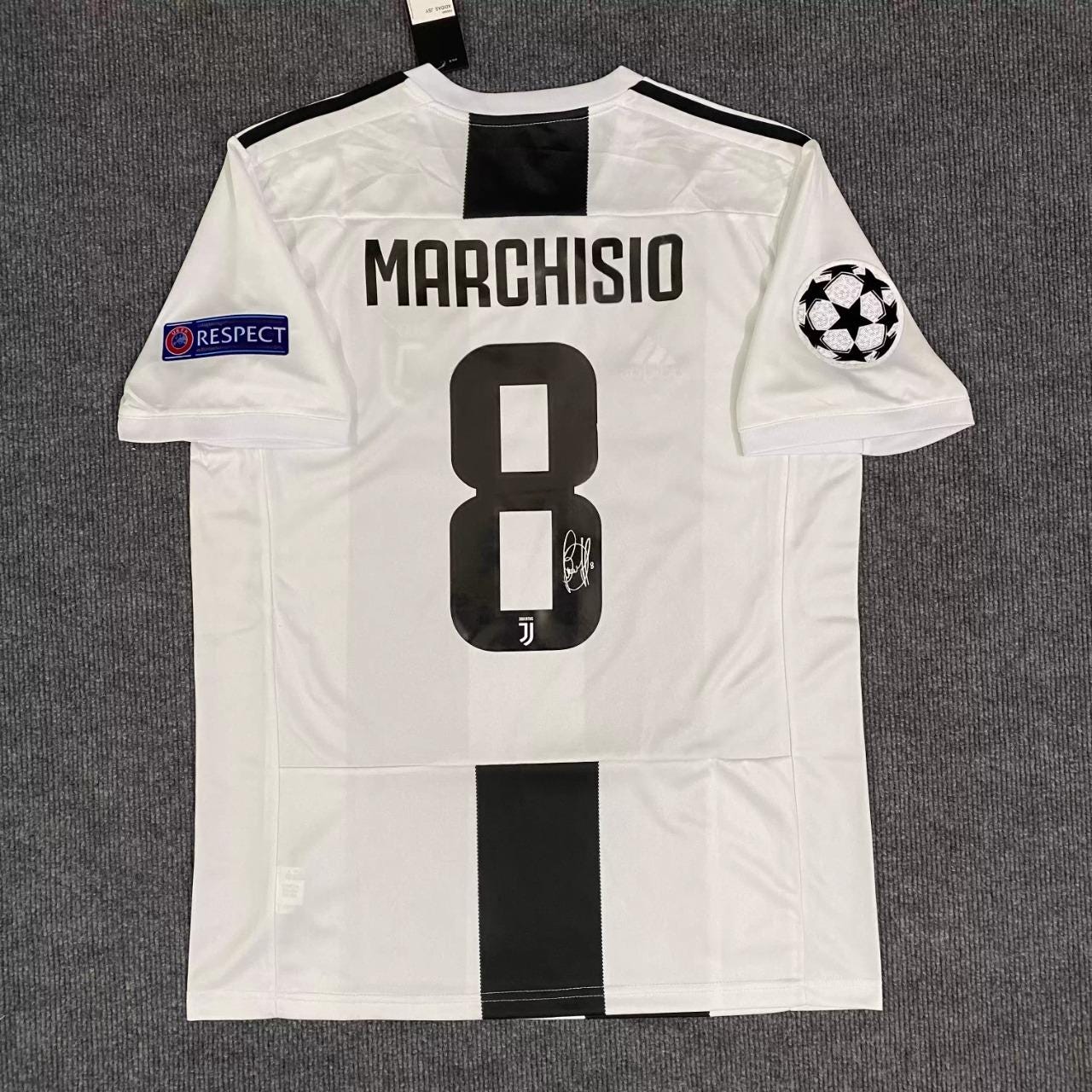 Claudio Marchisio SIGNED - Juventus 18/19 Home Jersey/Shirt - PRINTED AUTOGRAPH