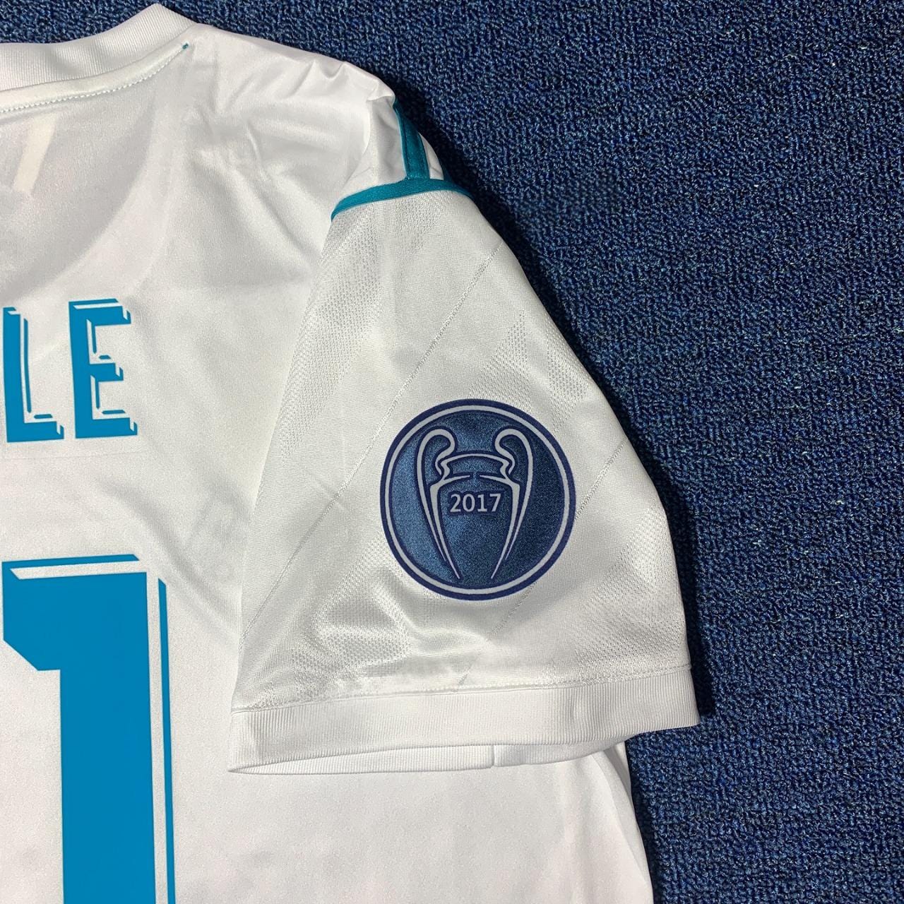Gareth Bale SIGNED - Real Madrid 17/18 Home Jersey/Shirt - PRINTED AUTOGRAPH