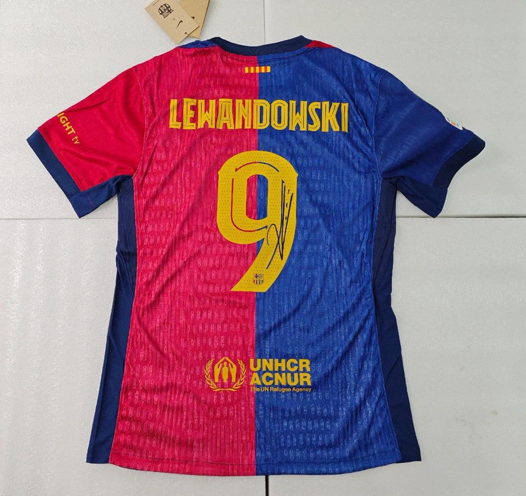 ROBERT LEWANDOWSKI | BARCELONA 24/25 HOME DISPLAY JERSEY | PRINTED SIGNATURE