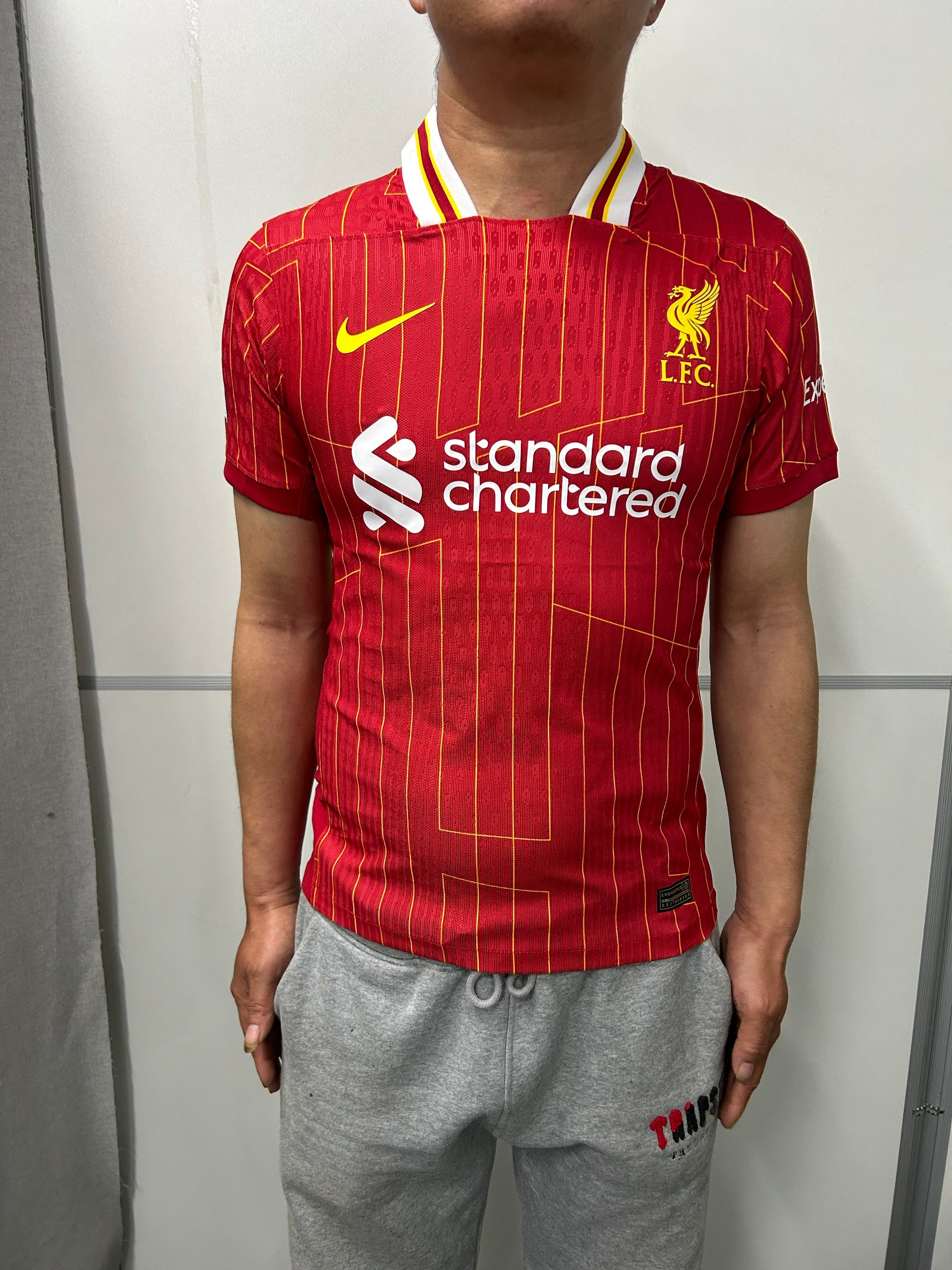 TRENT ALEXANDER-ARNOLD | LIVERPOOL 24/25 HOME DISPLAY JERSEY | PRINTED SIGNATURE
